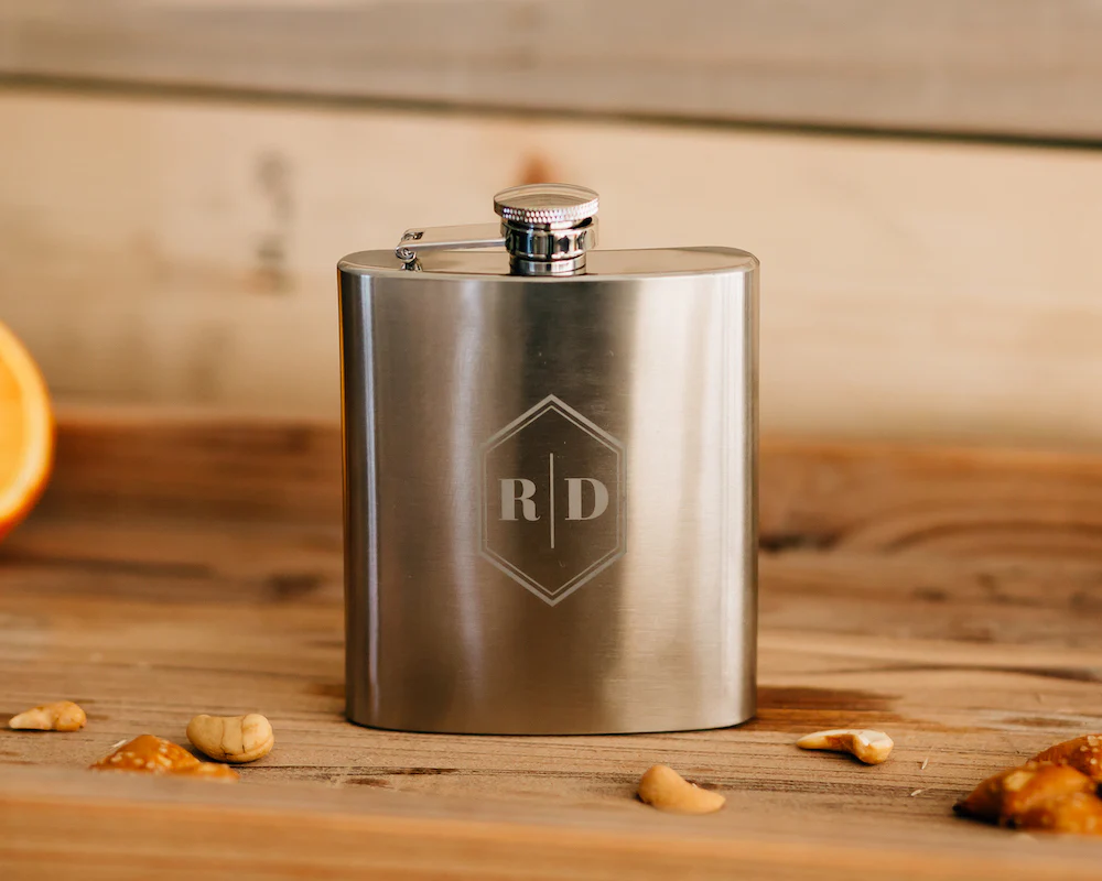Personalized Flasks for Every Occasion: From Weddings to Graduations